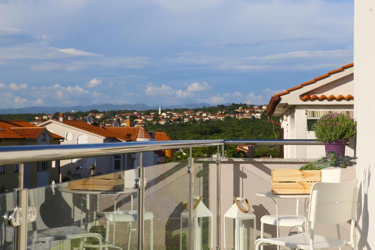 Apartments Melin Malinska Exterior foto